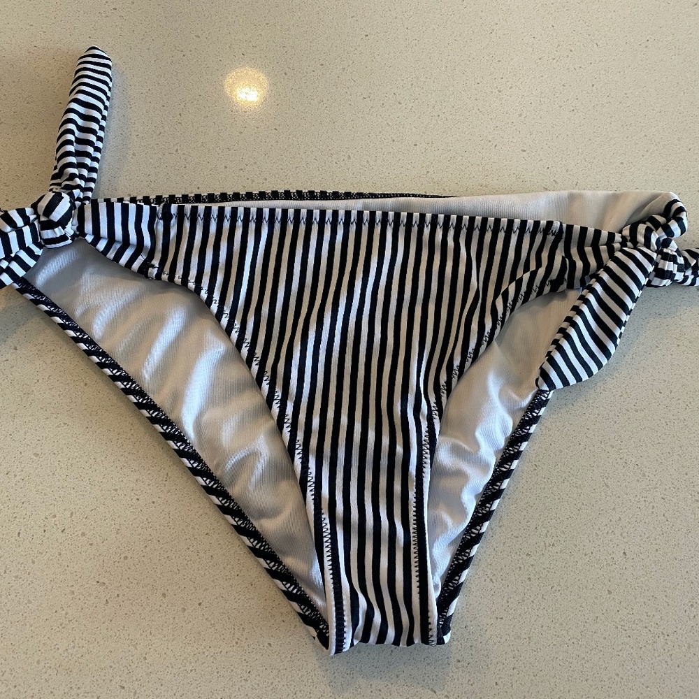 Black and white stripped bikini bottoms